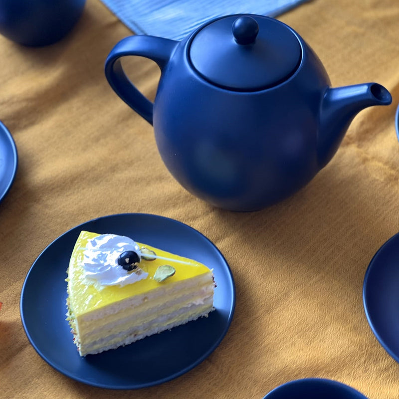 MATT NAVY - 17 PC. TEA SET